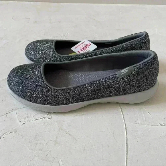 Skechers Black Grey/Metalic Shimmer Goga Mat Slip On Sneakers Women’s 6 NWT - Picture 2 of 10